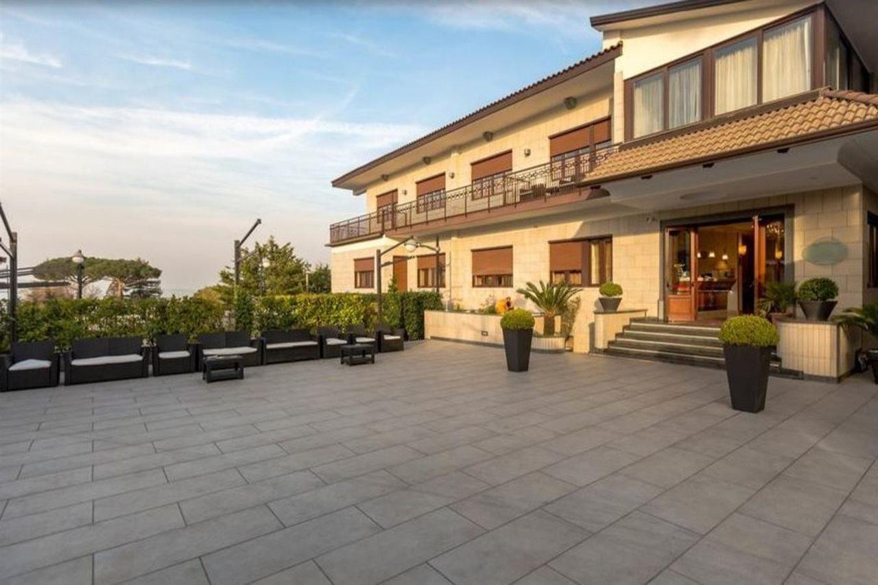 Ranch Palace Hotel Νάπολη Εξωτερικό φωτογραφία