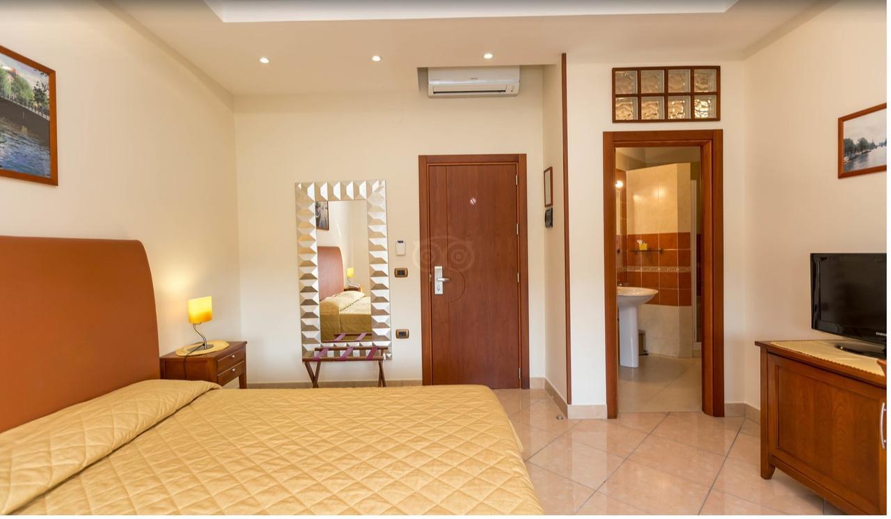 Ranch Palace Hotel Νάπολη Εξωτερικό φωτογραφία
